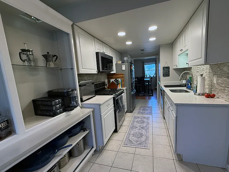 5740 Yellowrose Ct — Photo 12