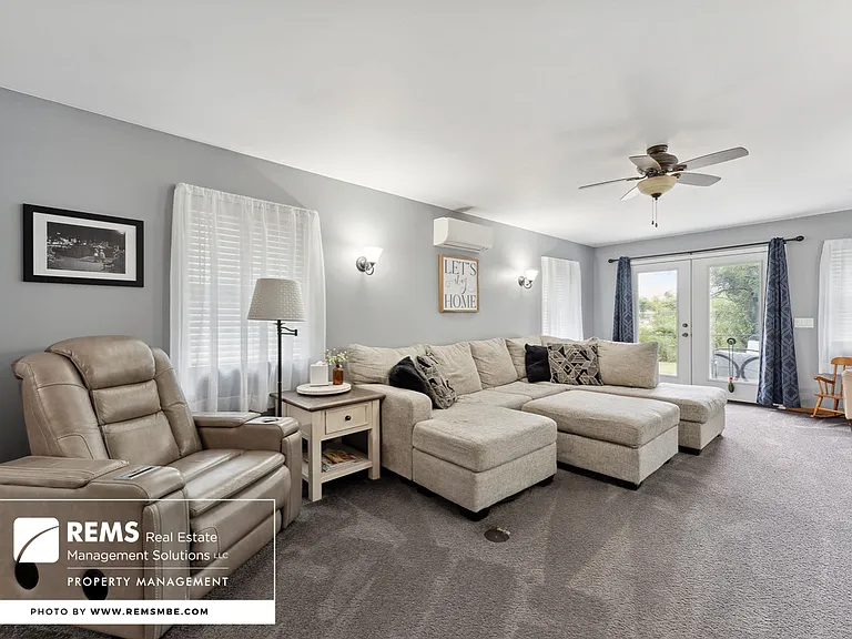 815 Island Ct #1 — Photo 24