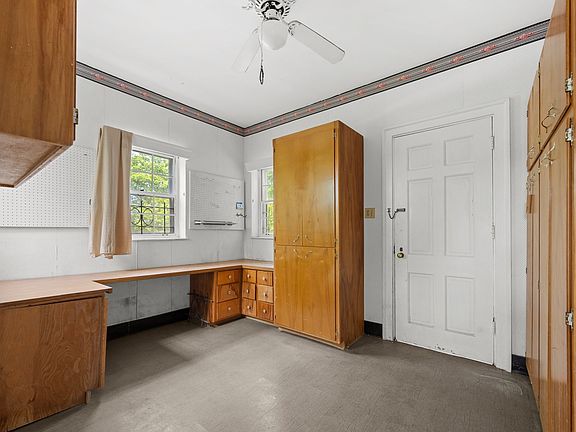32nd image of 162 Grizzell Ln