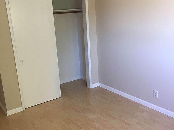 5th image of 642 Kirkland Dr APT 2