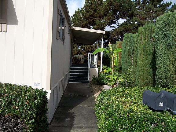 2nd image of 2130 Sunset Dr Space 39