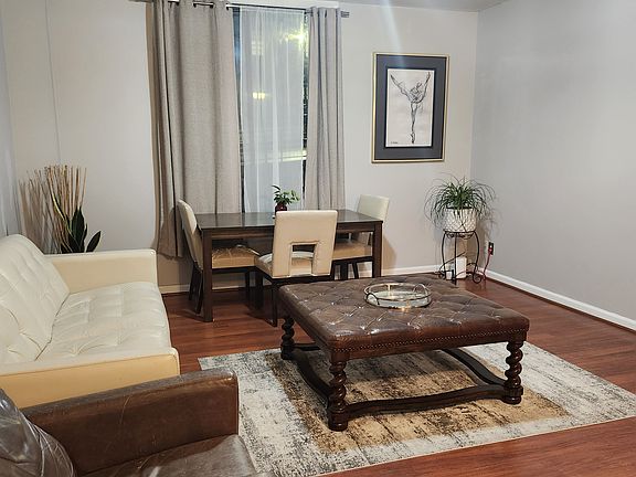 4th image of 1421 Peachtree St NE APT 201