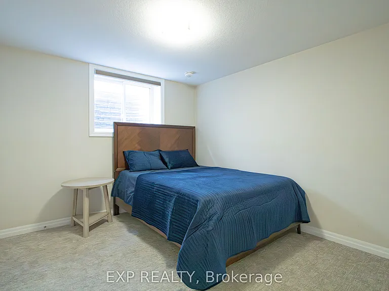 17 Harlequin Ct — Photo 24