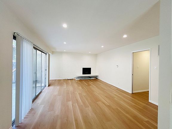 3rd image of 10611 Wilkins Ave #3