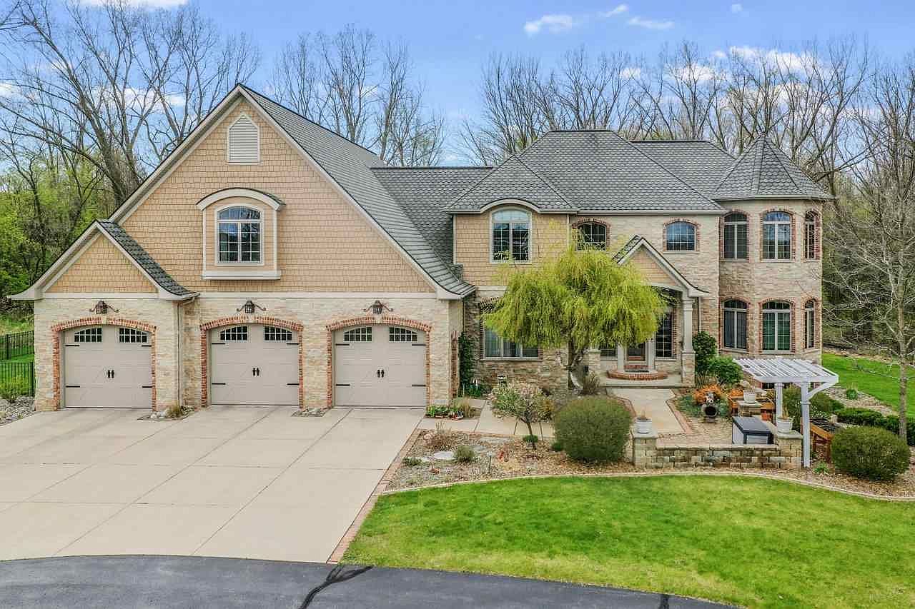 2264 Fox Den Ct, De Pere, WI 54115 Zillow