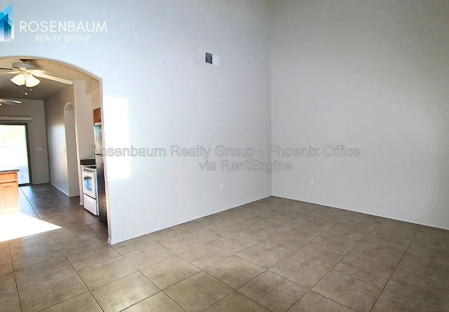 2 bed, 2.0 bath, 1209 sqft, $1,349 — Photo 3