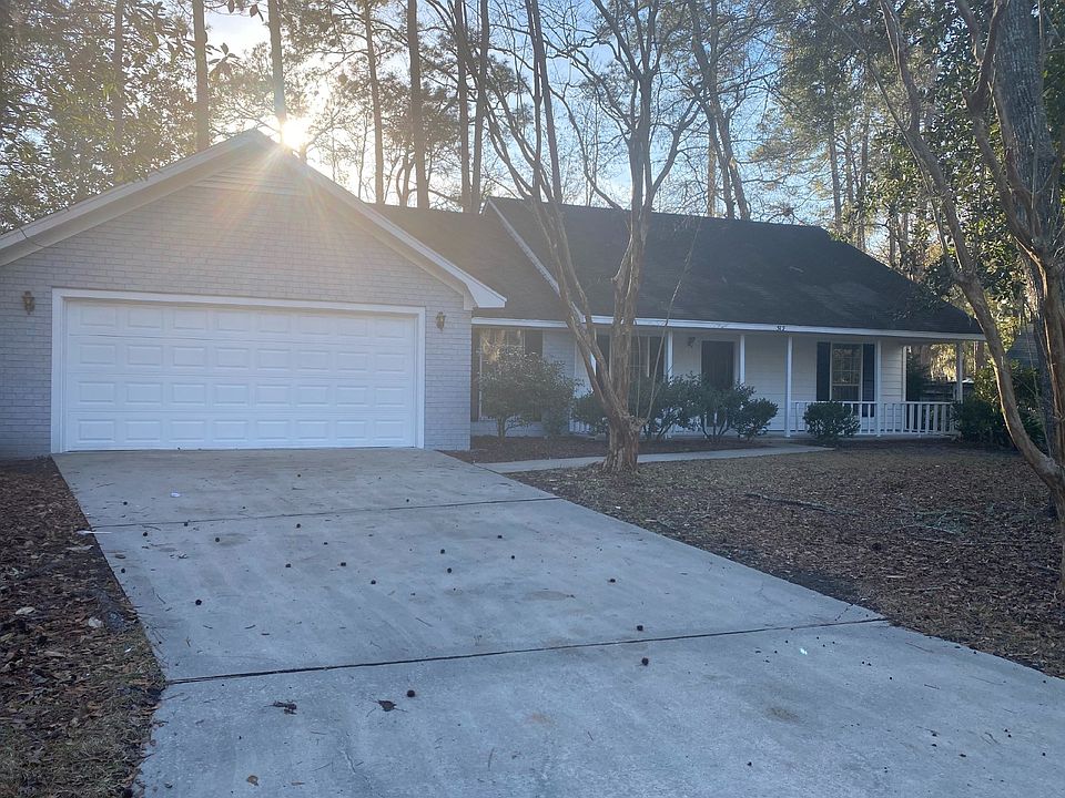 1st image of 512 Creek View Dr