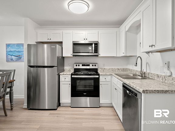 4th image of 400 Plantation Rd #4409