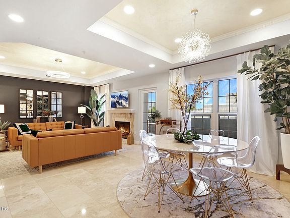 5th image of 400 E BAY Street #105