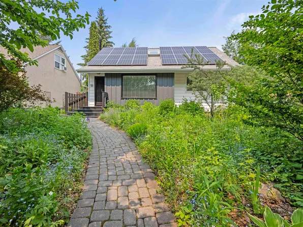 11622 76th Ave NW, Edmonton, AB T6G 0K8