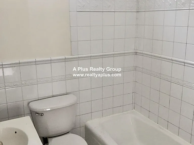 338 Centre St #2 — Photo 8