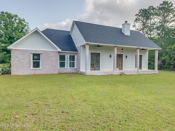 2nd image of 6716 Country Pines Ln
