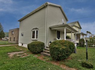 R 1660 Wyoming Ave, Kingston, PA 18704