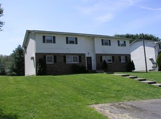 210 Price Rd APT 2, Elizabethton, TN 37643