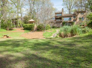 12 Spring Oaks Ct NW, Sandy Springs, GA 30327