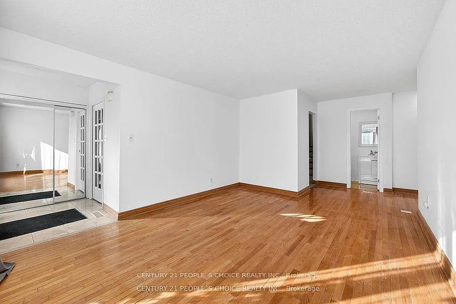 3 bed, $3,000 — Photo 3