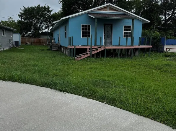522 Grand Ave, Bacliff, TX 77518