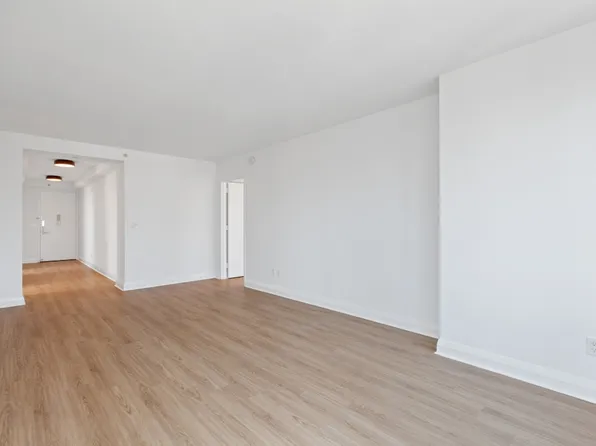 800 6th Avenue image 7 of 28