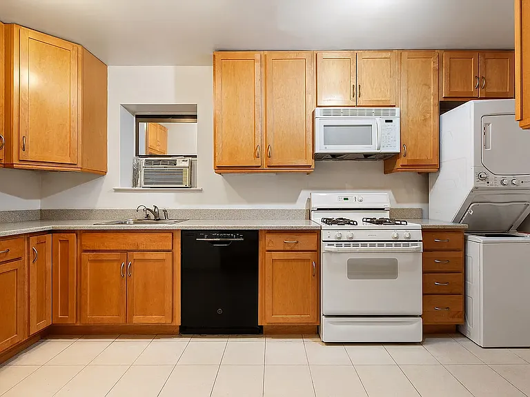 701 10th Ave #3F — Photo 4