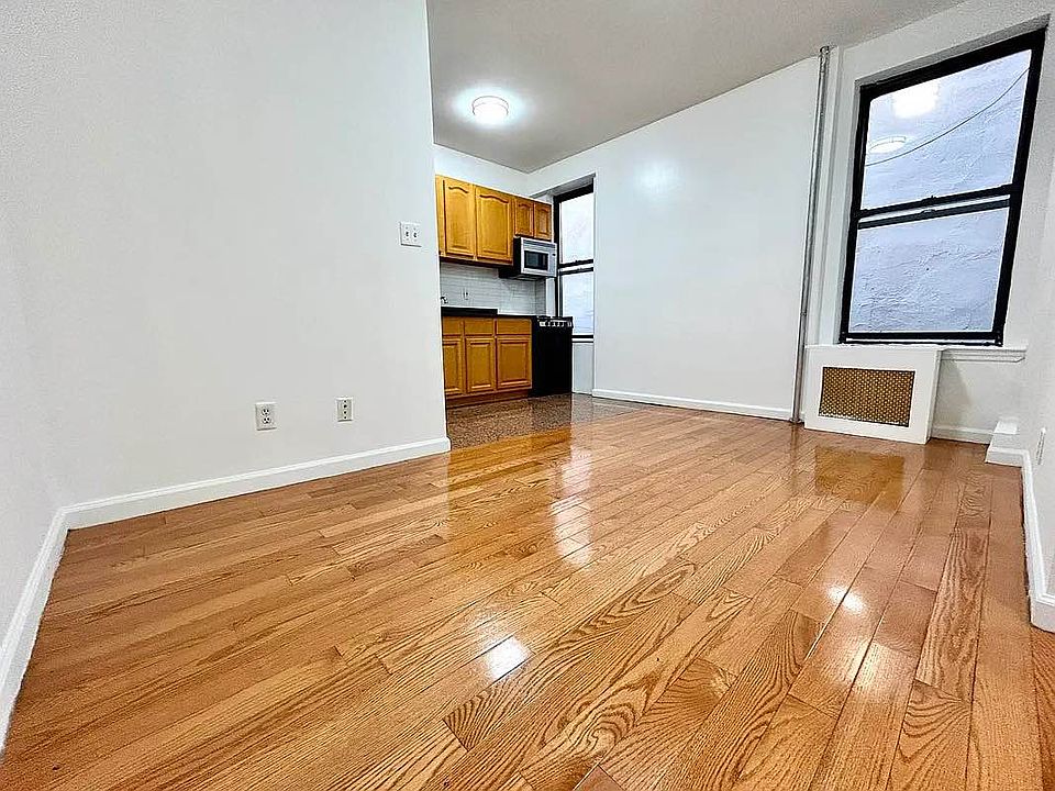 1st image of 338 E 15th St #6R