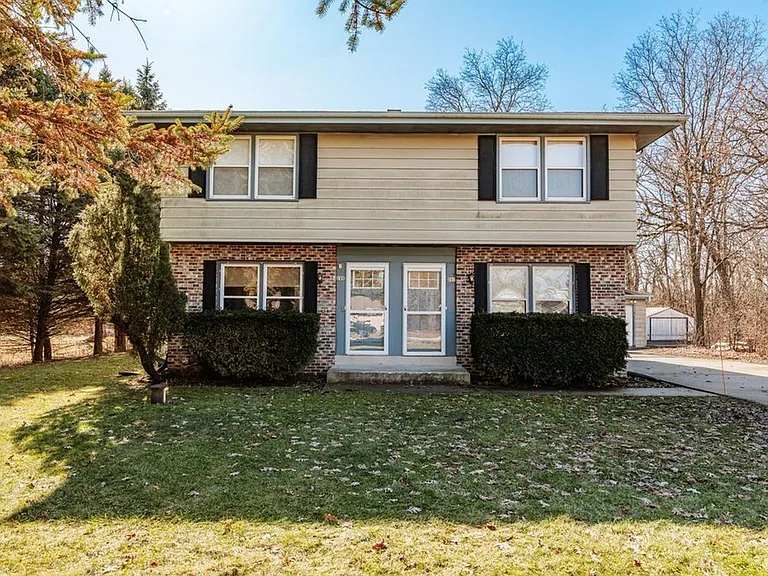 215-217 Pembroke Way (Townhouse) MyDwelling — Photo 14
