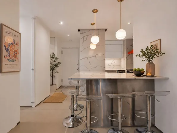 117 E 57th St APT 20F, New York, NY 10022