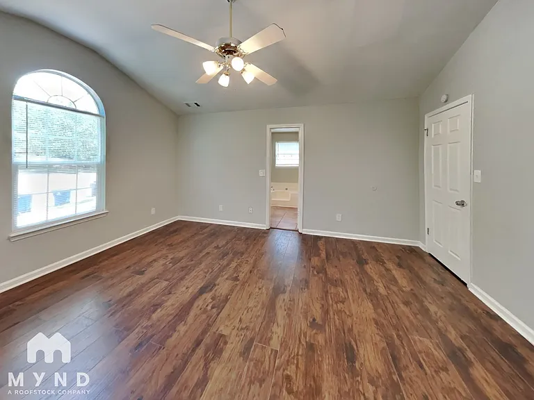 722 Village Overlook — Photo 10