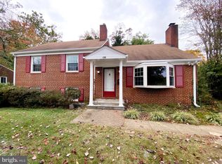 4908 Ravensworth Rd, Annandale, VA 22003