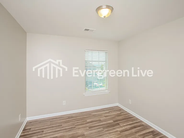417 Riglaw Cir — Photo 11