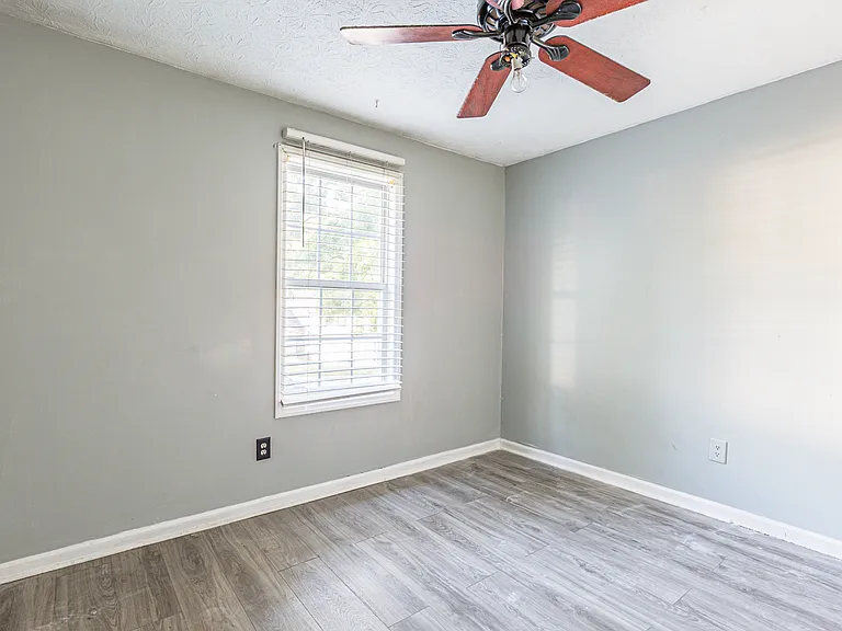 3061 Meadow Wood Ct — Photo 19