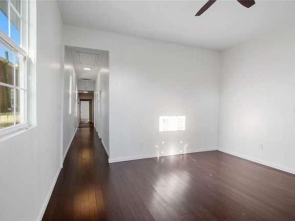 4th image of 2530 Pauger St