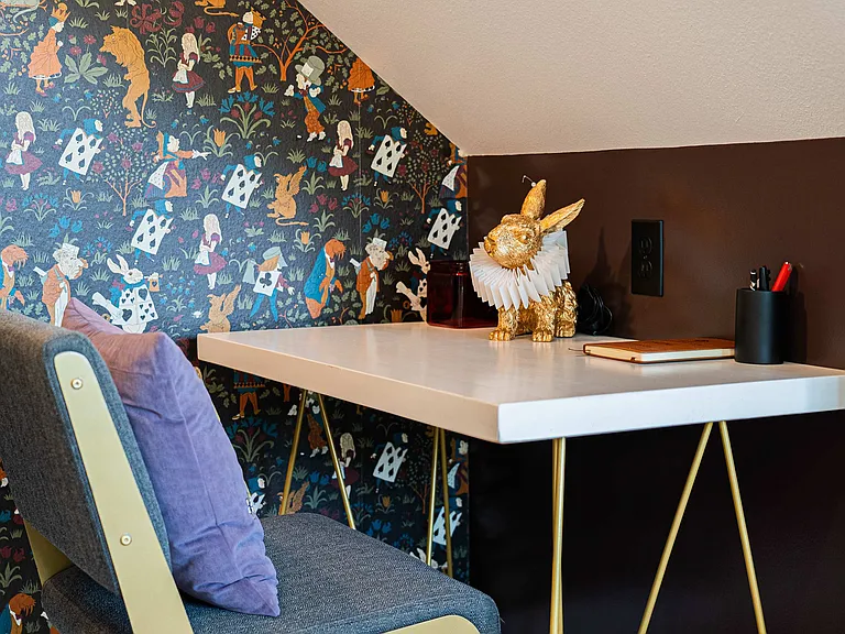 Perfect workspace just across the dining area!