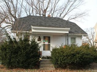 2352 2nd St, Westland, MI 48186