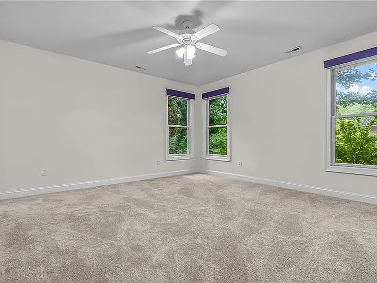 1377 Hawaiian Dr — Photo 34