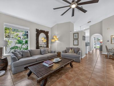 585 104th AVE N, Naples, FL, 34108
