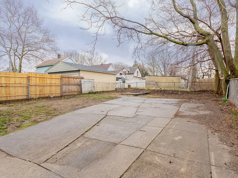 5814 Prosser Ave — Photo 4