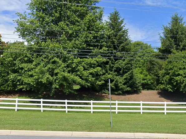 14212 Glen Mill Rd, Rockville, MD 20850