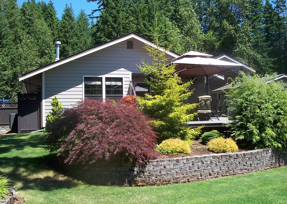 1st image of 10 N Fairway Dr E