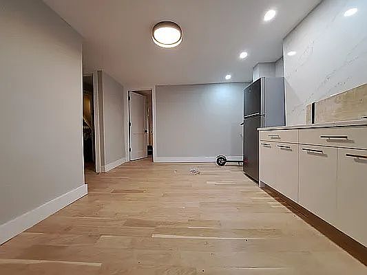 3rd image of 135 Quincy St #3