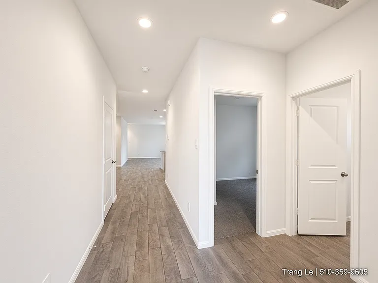 8636 Centerboard Ln — Photo 33