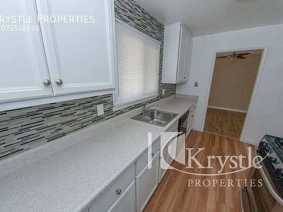 5th image of 967 Brentwood Ave