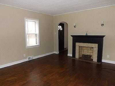 3rd image of 2800 SE Maryland Ave