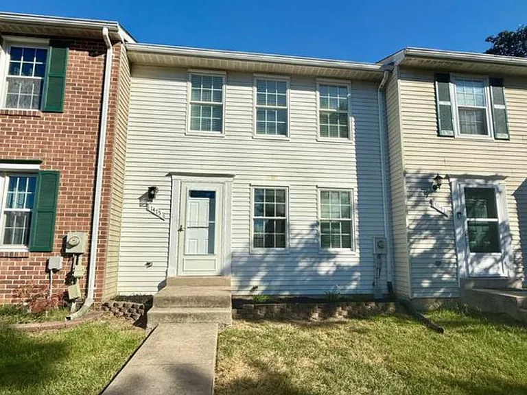 1475 Mobley Ct — Photo 2