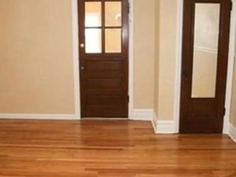 Lawn Ave — Photo 8