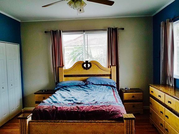 3rd image of 3132 N Oasis Dr
