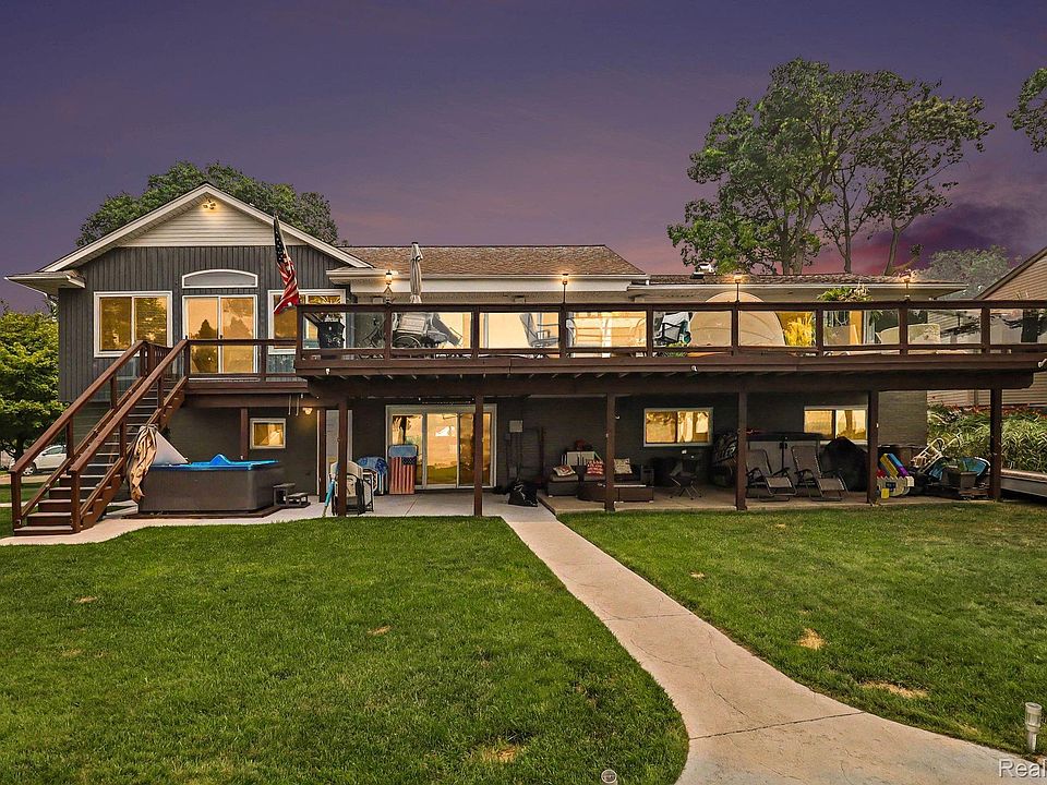 1st image of 3233 Shawnee Ln
