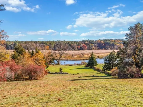 233 River St, Norwell, MA 02061