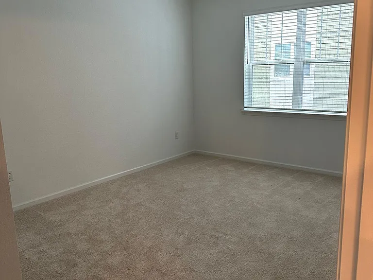 1733 Dromolin Dr #1-206 — Photo 10