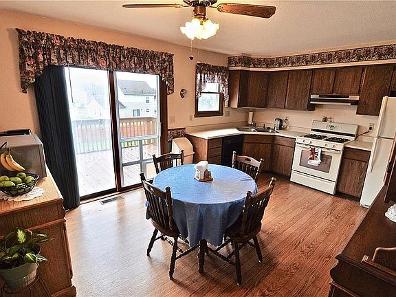2nd image of 117 Nordmere Dr