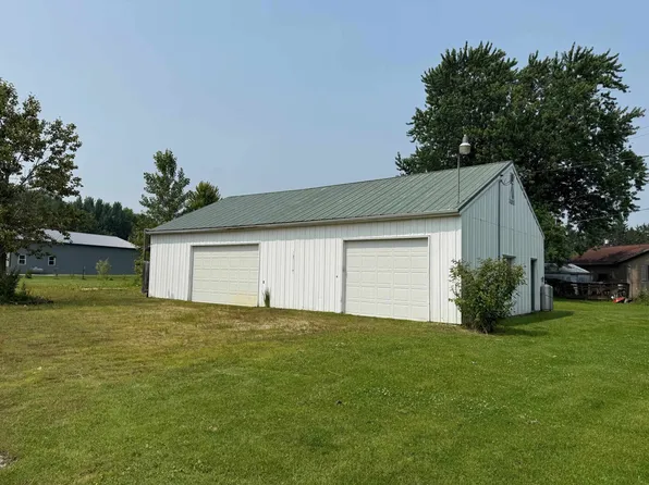 Diers Ave, Algoma, WI 54201